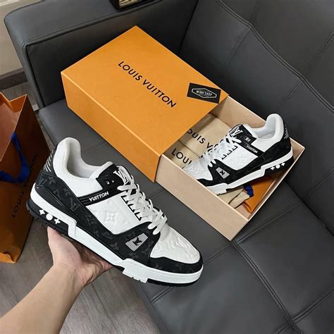 giày sneaker louis vuitton nữ|Louis Vuitton sneaker.